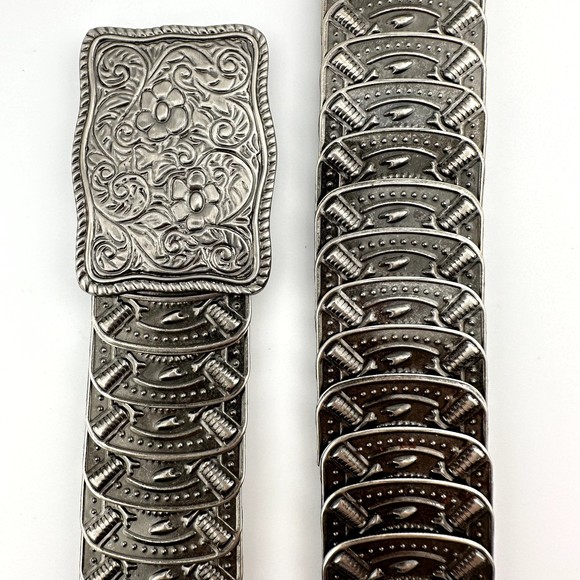 Vintage 70\'s 80\'s Silver Tone Metal Stretch Embossed Belt Elastic Western 35\
